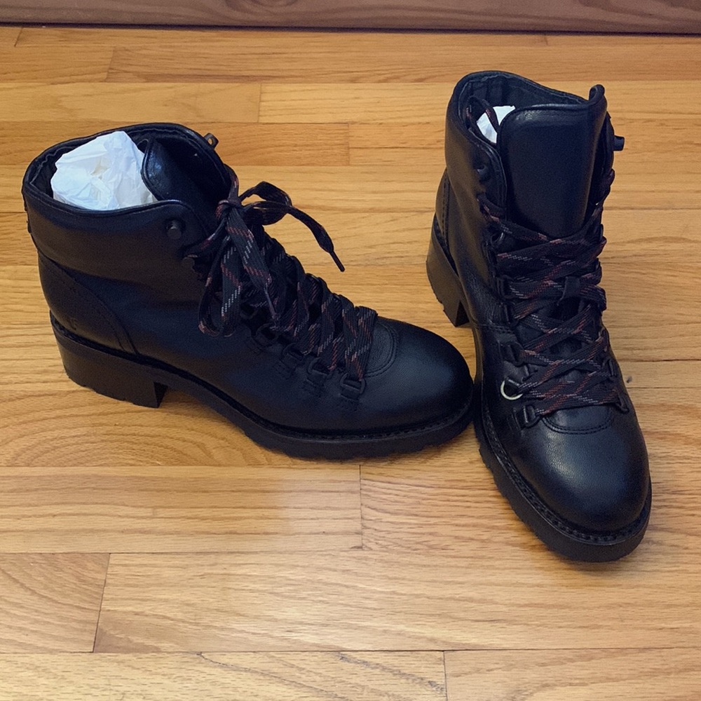 NWOT Frye Women’s Alta Hiker Boot, Color Black, Size 8.5, Unworn Boots